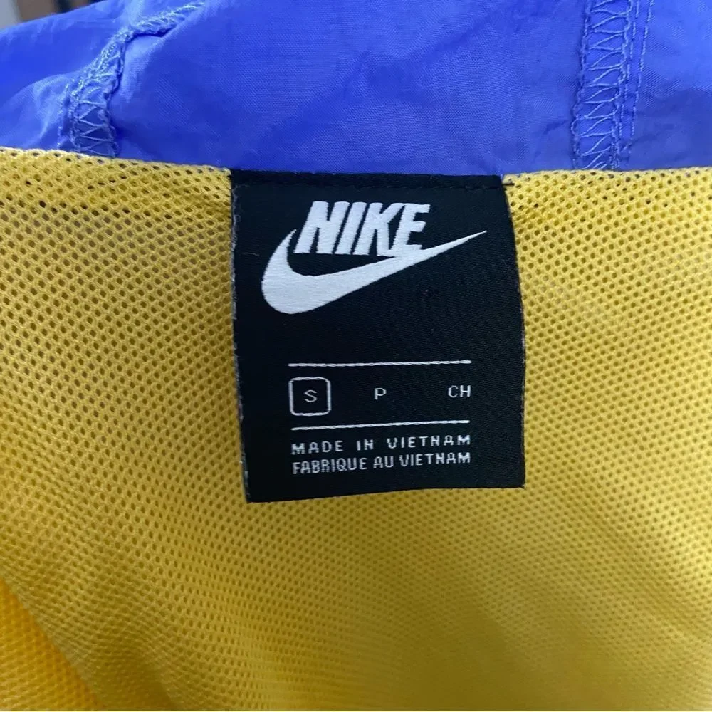 Nike 90’s Vintage Color block Athletic Windbreaker Jacket